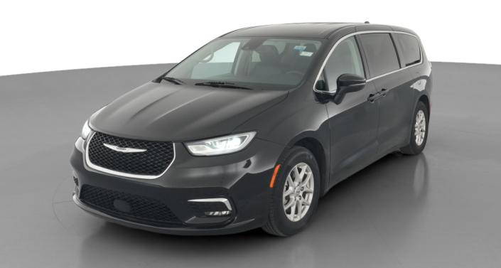 Thumbnail: 2023 Chrysler Pacifica - 1