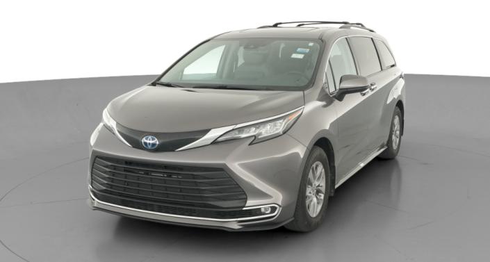 Thumbnail: 2022 Toyota Sienna - 1
