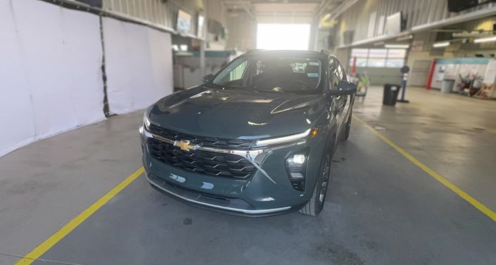 Thumbnail: 2025 Chevrolet Trax - 1