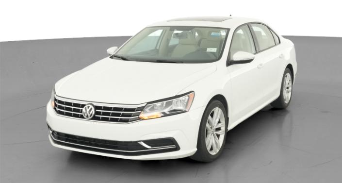 Thumbnail: 2019 Volkswagen Passat - 1