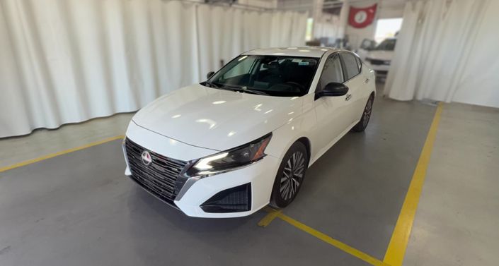 Thumbnail: 2025 Nissan Altima - 1