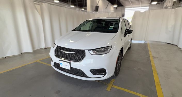 Thumbnail: 2024 Chrysler Pacifica - 1