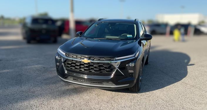 Thumbnail: 2025 Chevrolet Trax - 1