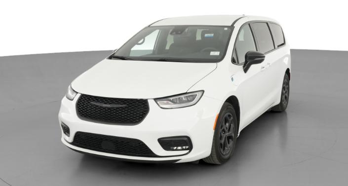 Thumbnail: 2024 Chrysler Pacifica - 1