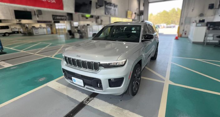 Thumbnail: 2023 Jeep Grand Cherokee L - 1