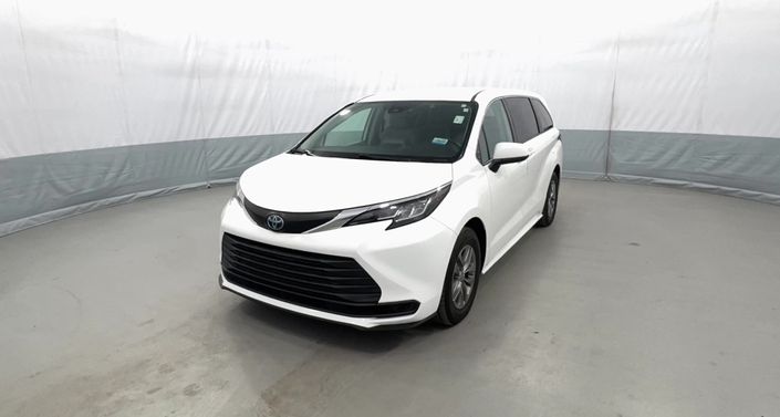 Thumbnail: 2022 Toyota Sienna - 1