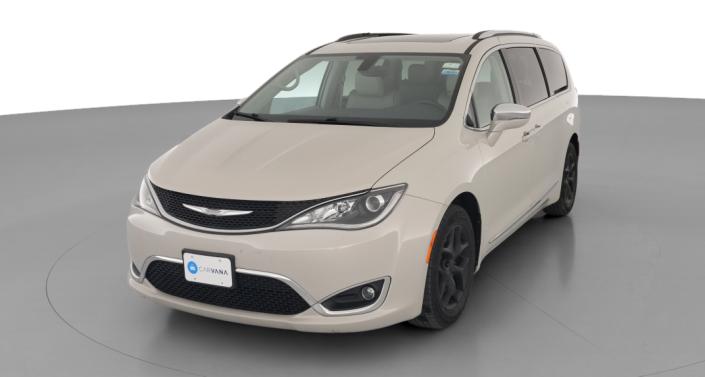 Thumbnail: 2017 Chrysler Pacifica - 1