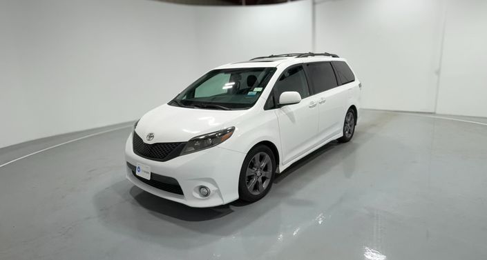 Thumbnail: 2015 Toyota Sienna - 1