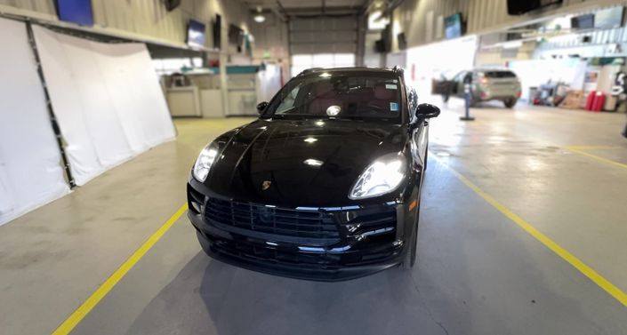 Thumbnail: 2021 Porsche Macan - 1