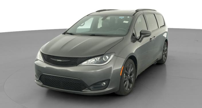 Thumbnail: 2018 Chrysler Pacifica - 1