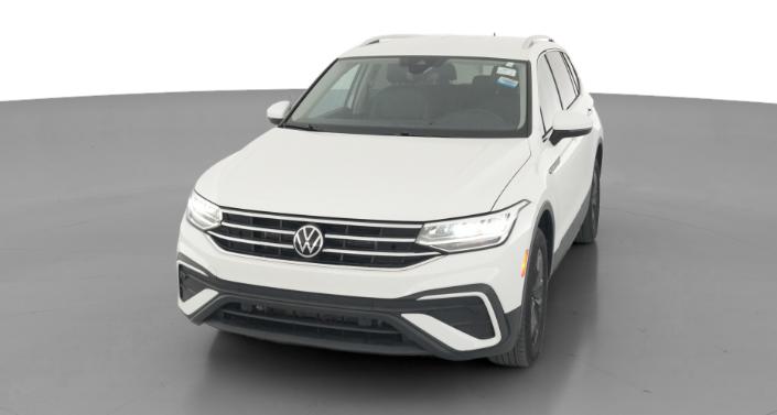 Thumbnail: 2022 Volkswagen Tiguan - 1