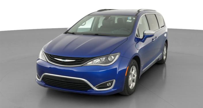 Thumbnail: 2018 Chrysler Pacifica - 1