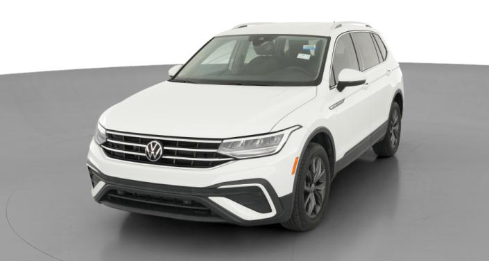 Thumbnail: 2022 Volkswagen Tiguan - 1