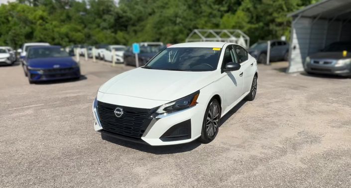 Thumbnail: 2025 Nissan Altima - 1