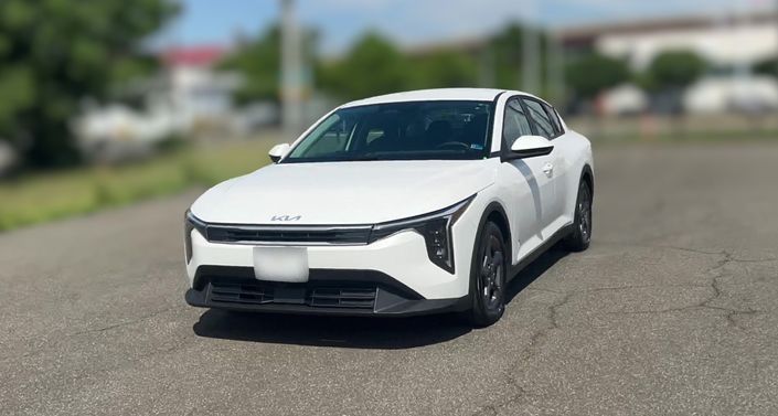 Thumbnail: 2025 Kia K4 - 1