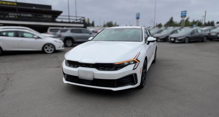 Thumbnail: 2025 Kia K5 - 1