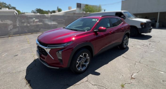 Thumbnail: 2025 Chevrolet Trax - 1