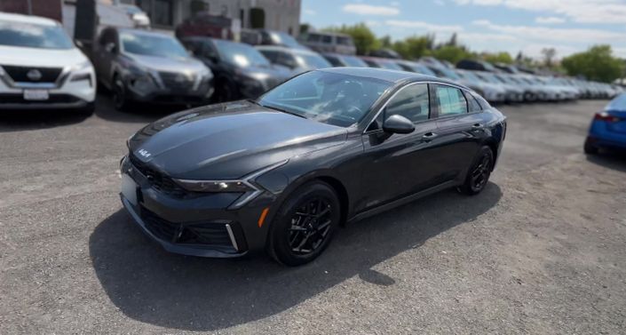 Thumbnail: 2025 Kia K5 - 1