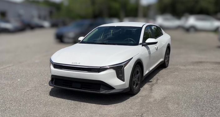 Thumbnail: 2025 Kia K4 - 1