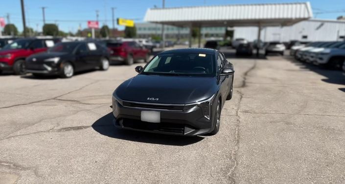 Thumbnail: 2025 Kia K4 - 1