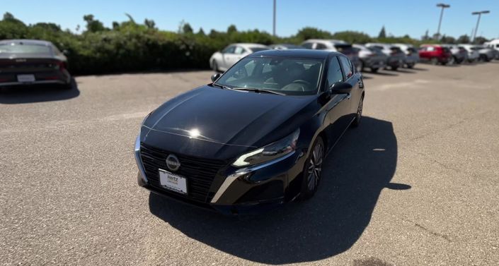 Thumbnail: 2025 Nissan Altima - 1