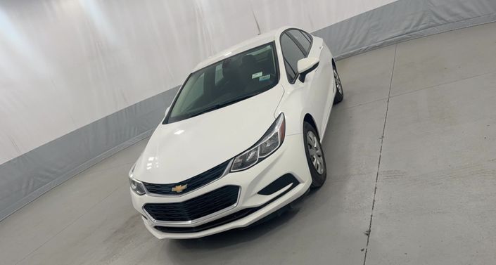 Thumbnail: 2018 Chevrolet Cruze - 1