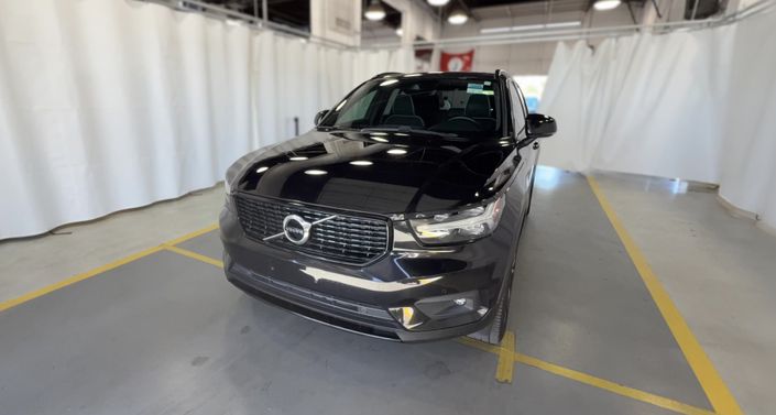 Thumbnail: 2021 Volvo XC40 - 1