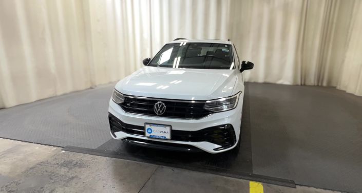 Thumbnail: 2023 Volkswagen Tiguan - 1