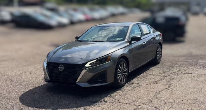 Thumbnail: 2025 Nissan Altima - 1