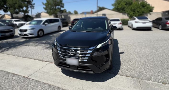 Thumbnail: 2025 Nissan Rogue - 1