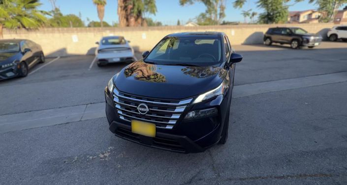 Thumbnail: 2025 Nissan Rogue - 1