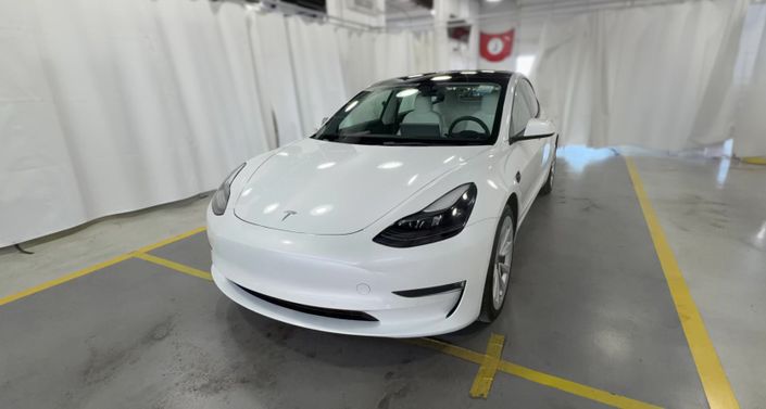 Thumbnail: 2022 Tesla Model 3 - 1