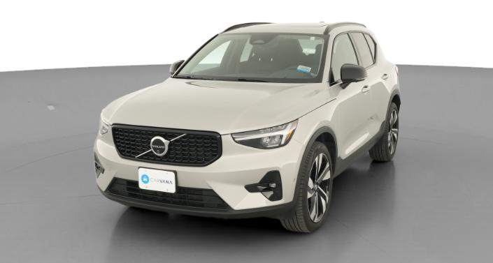 Thumbnail: 2025 Volvo XC40 - 1