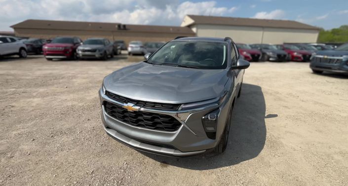 Thumbnail: 2025 Chevrolet Trax - 1