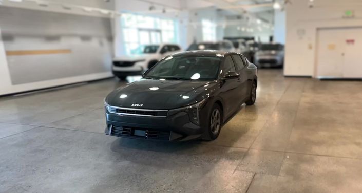 Thumbnail: 2025 Kia K4 - 1