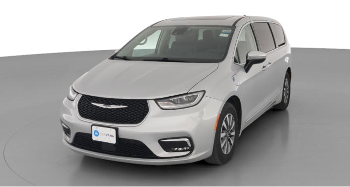 Thumbnail: 2023 Chrysler Pacifica - 1