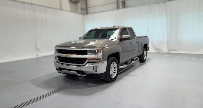 Thumbnail: 2017 Chevrolet Silverado 1500 - 1