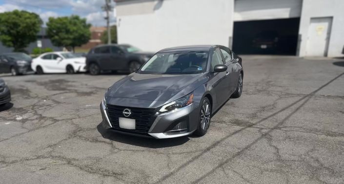 Thumbnail: 2025 Nissan Altima - 1
