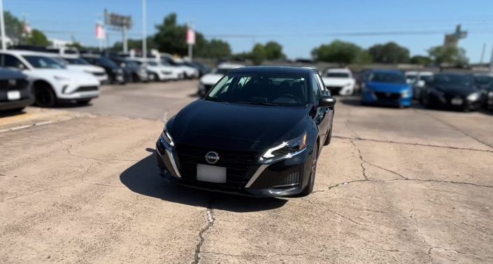 Thumbnail: 2025 Nissan Altima - 1