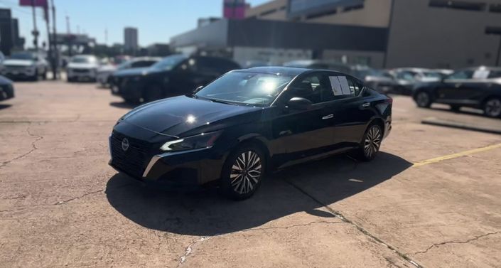 Thumbnail: 2025 Nissan Altima - 1