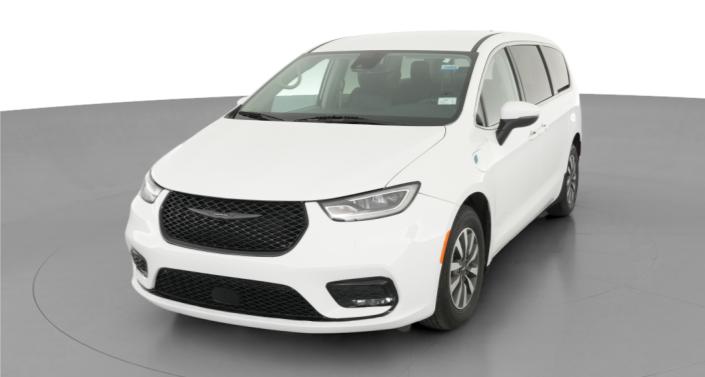 Thumbnail: 2023 Chrysler Pacifica - 1