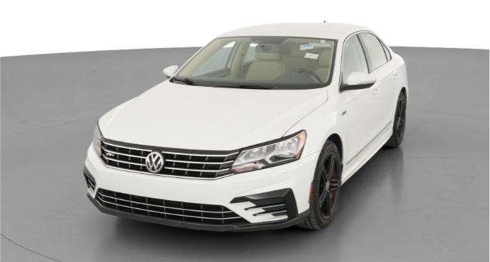 Thumbnail: 2017 Volkswagen Passat - 1