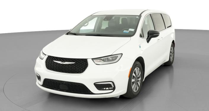 Thumbnail: 2024 Chrysler Pacifica - 1