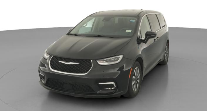 Thumbnail: 2022 Chrysler Pacifica - 1