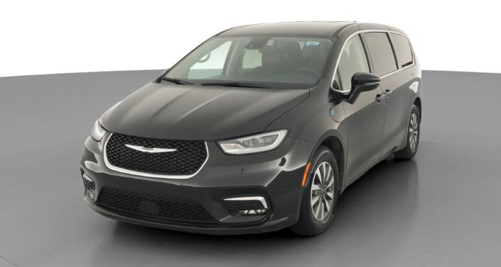 Thumbnail: 2024 Chrysler Pacifica - 1