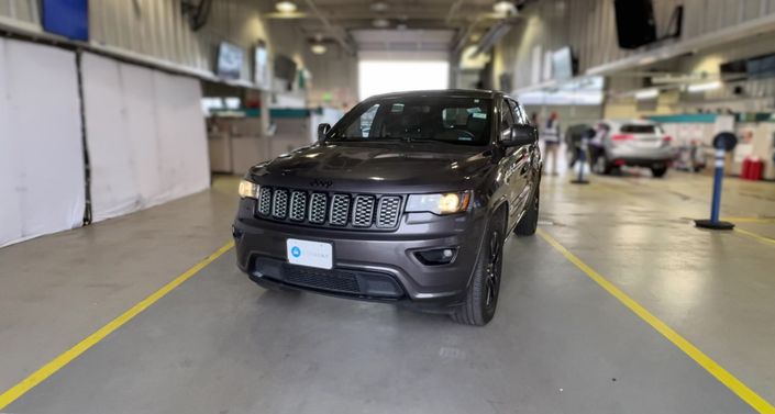 Thumbnail: 2019 Jeep Grand Cherokee - 1