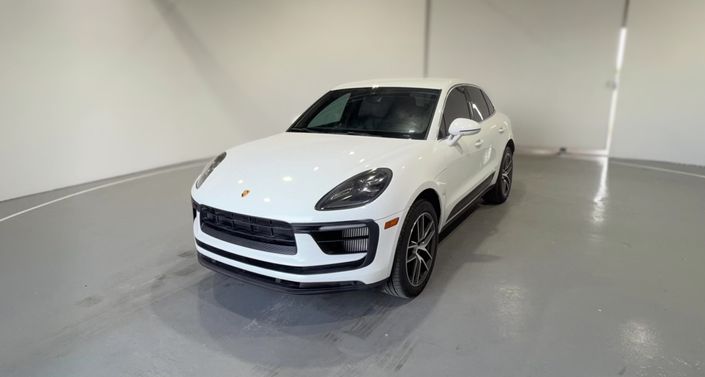 Thumbnail: 2022 Porsche Macan - 1