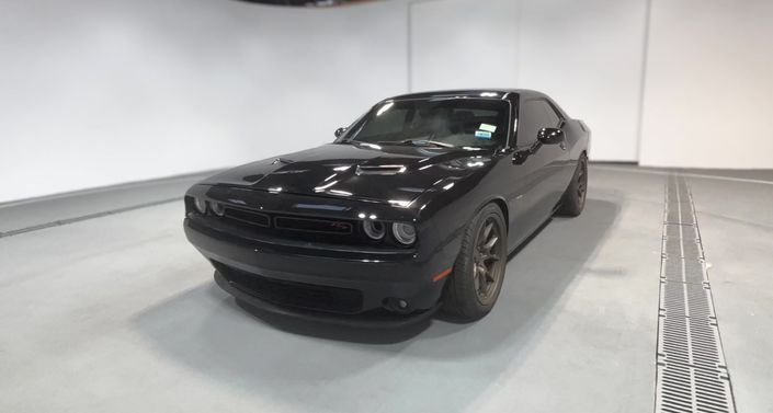 Thumbnail: 2016 Dodge Challenger - 1