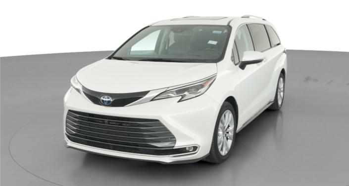 Thumbnail: 2023 Toyota Sienna - 1