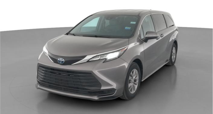 Thumbnail: 2022 Toyota Sienna - 1